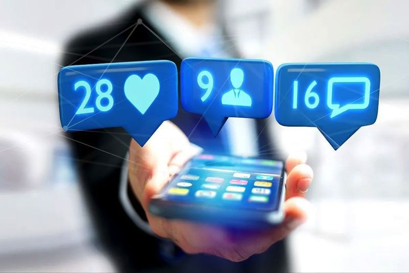 Maksimalkan Fitur Komentar di IG & FB untuk Meningkatkan Penjualan