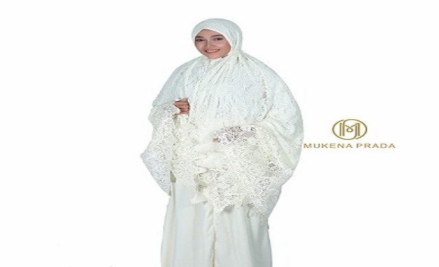 Elegan dan Cantik dengan Mukena Prada