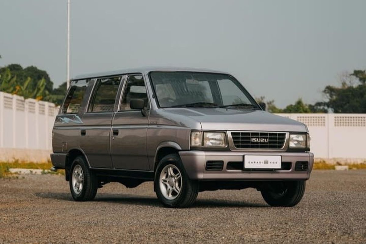 Evolusi Desain Isuzu Panther dari Generasi Kotak hingga Modern