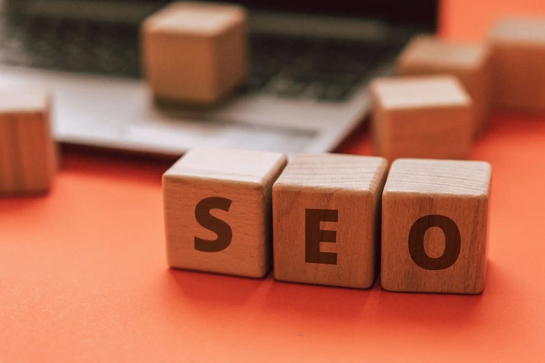 Jasa SEO Website: Langkah Strategis untuk Mengoptimalkan Website dan Menarik Pelanggan