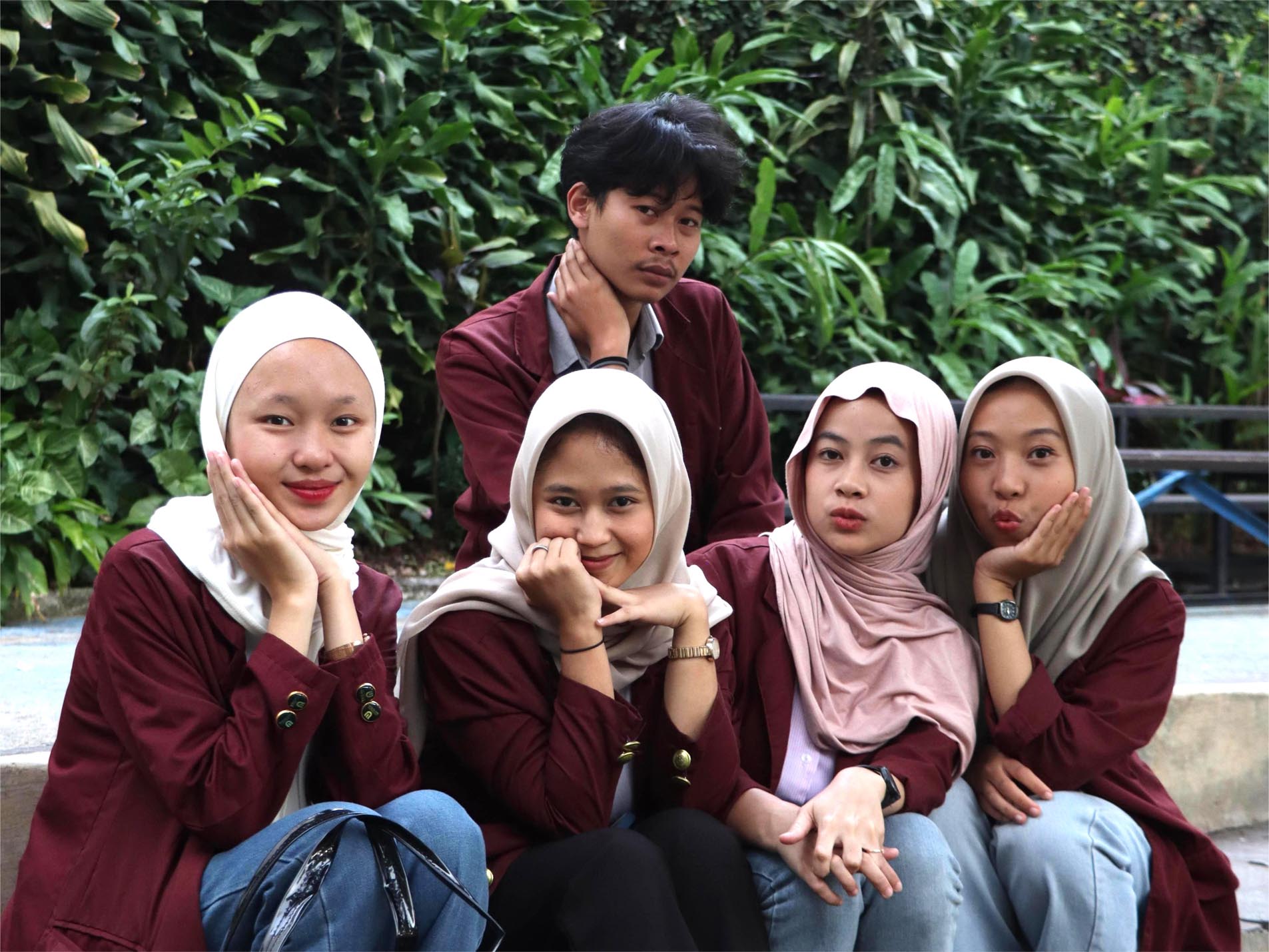 Biaya kuliah digital bisnis s1 hanya 5 juta per semester sebagai rekomendasi kuliah di bandung