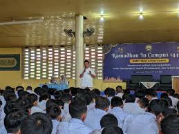Peran Guru dalam Mengajar Pelajaran Agama dan Umum di Pesantren Modern Al Masoem